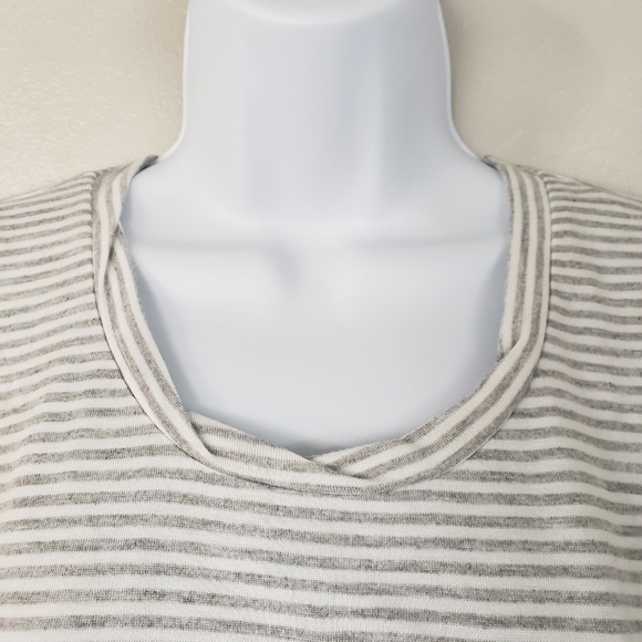 Grey White Striped Short Sleeve Tunic Top Explore - Picture 5 of 7